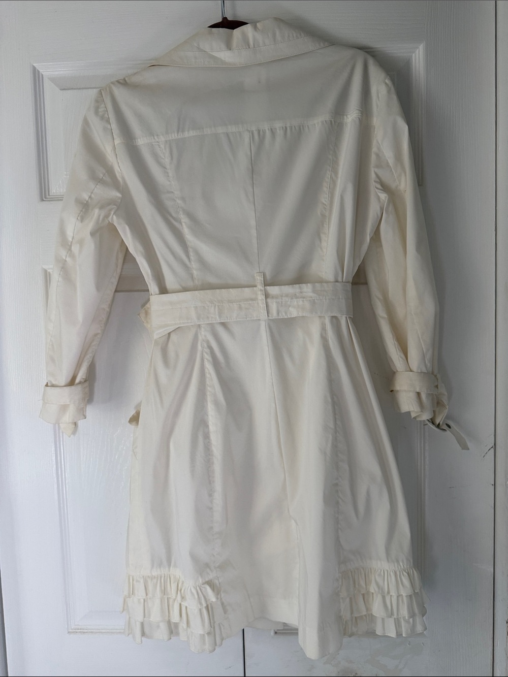 bebe Cream Trench Coat with Belt & Ruffle Hem - Picture 4 of 5